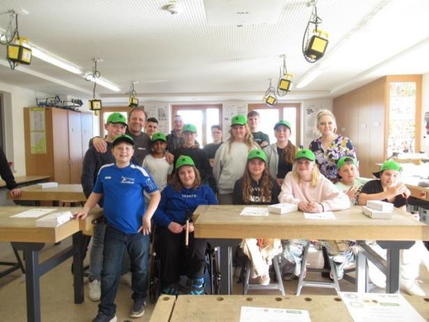 SET – SCHÜLER ENTDECKEN TECHNIK an der Mittelschule Wackersdorf