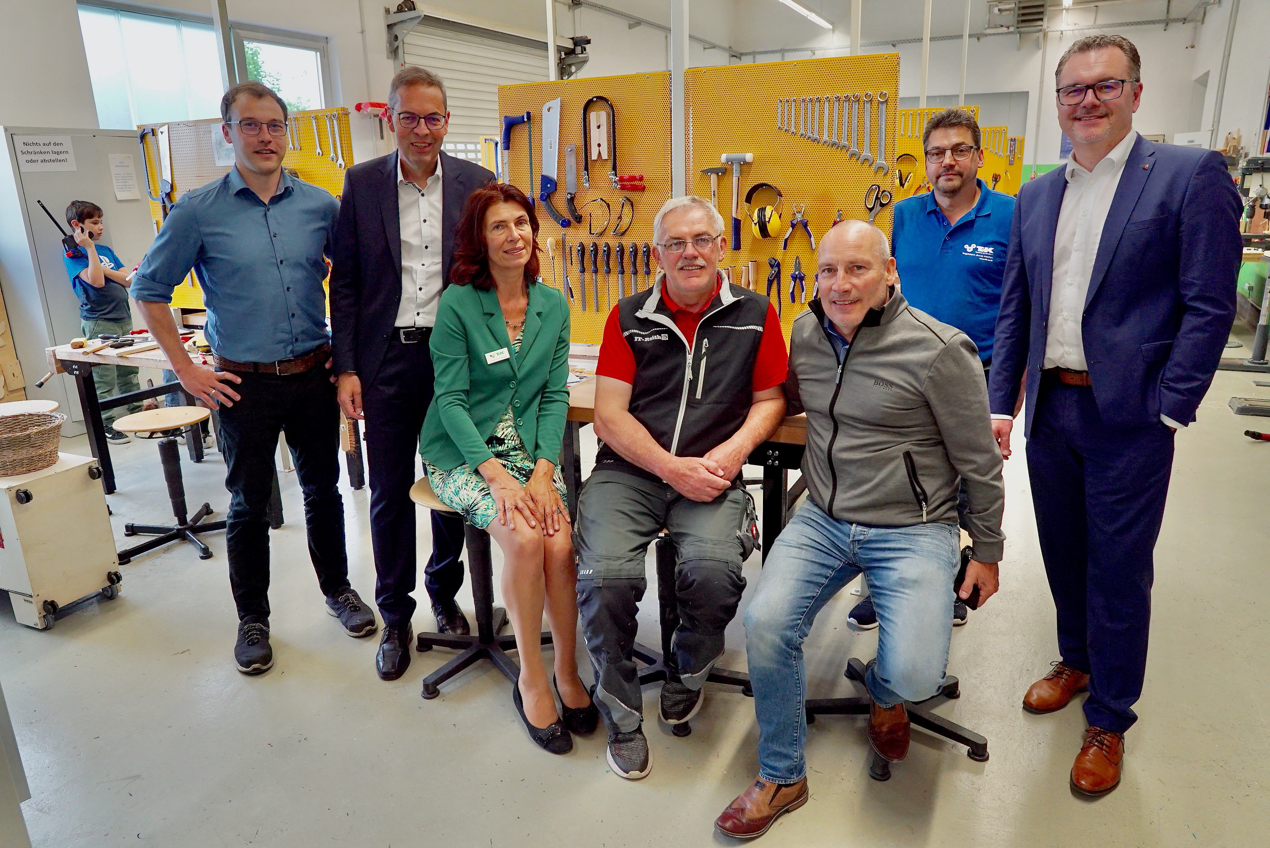 TECHNIKHAUS STRAUBING – Spendenübergabe ermöglicht 4 neue Arbeitsplätze