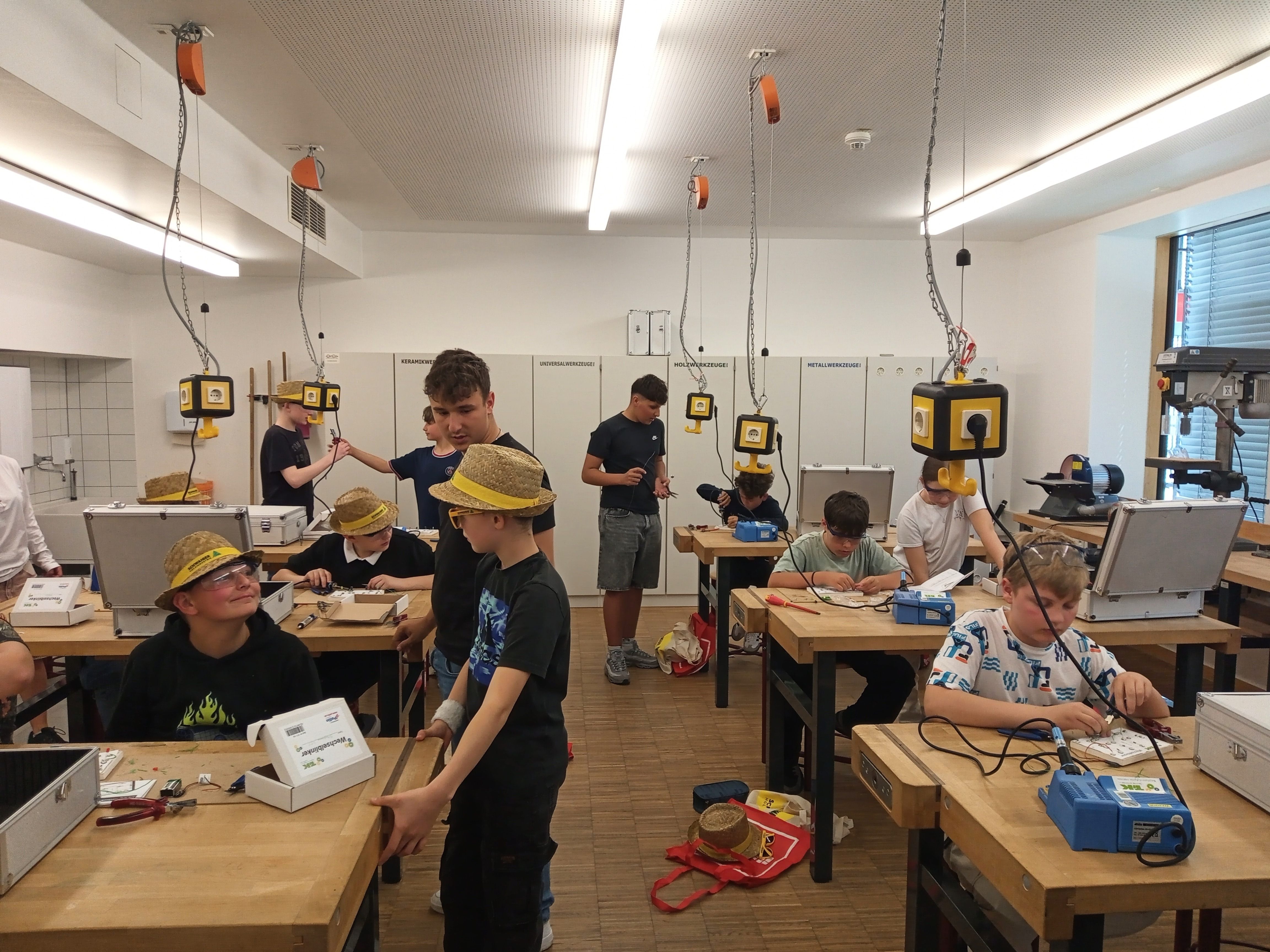 SET – SCHÜLER ENTDECKEN TECHNIK an der Mittelschule Hengersberg