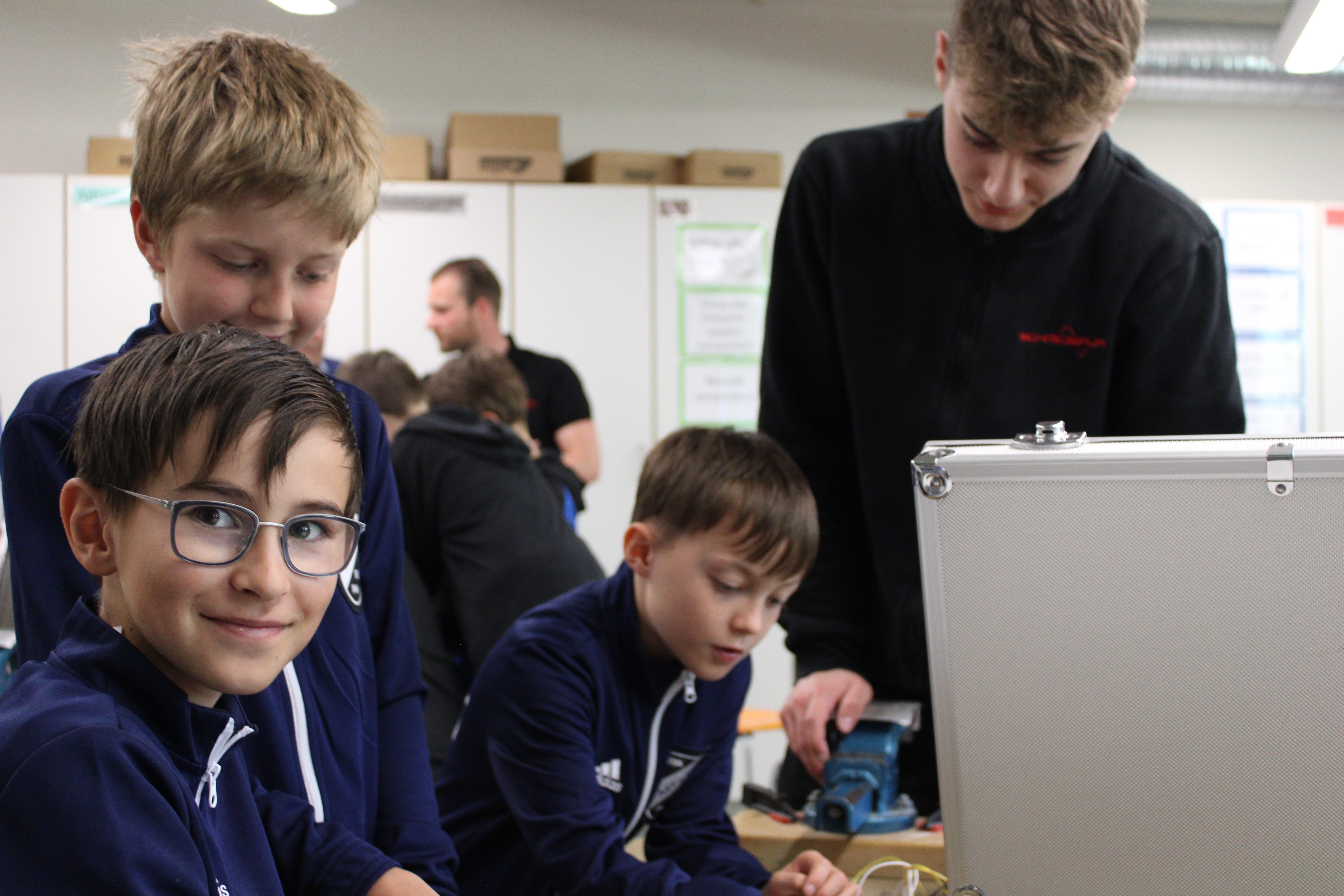 SET - SCHÜLER ENTDECKEN TECHNIK an der Grundschule Kronwinkl