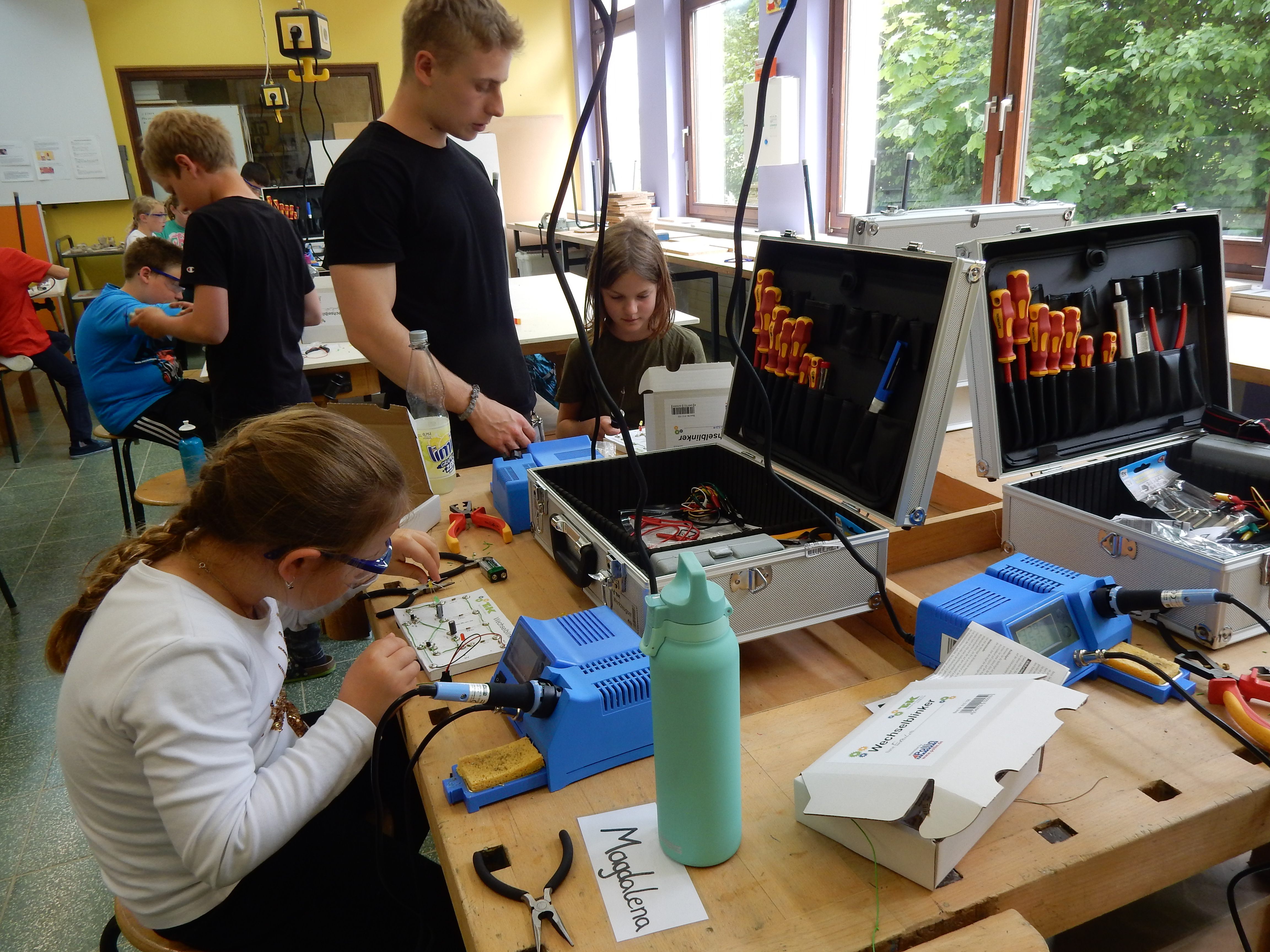 SET - SCHÜLER ENTDECKEN TECHNIK an der Grundschule Oberschneiding