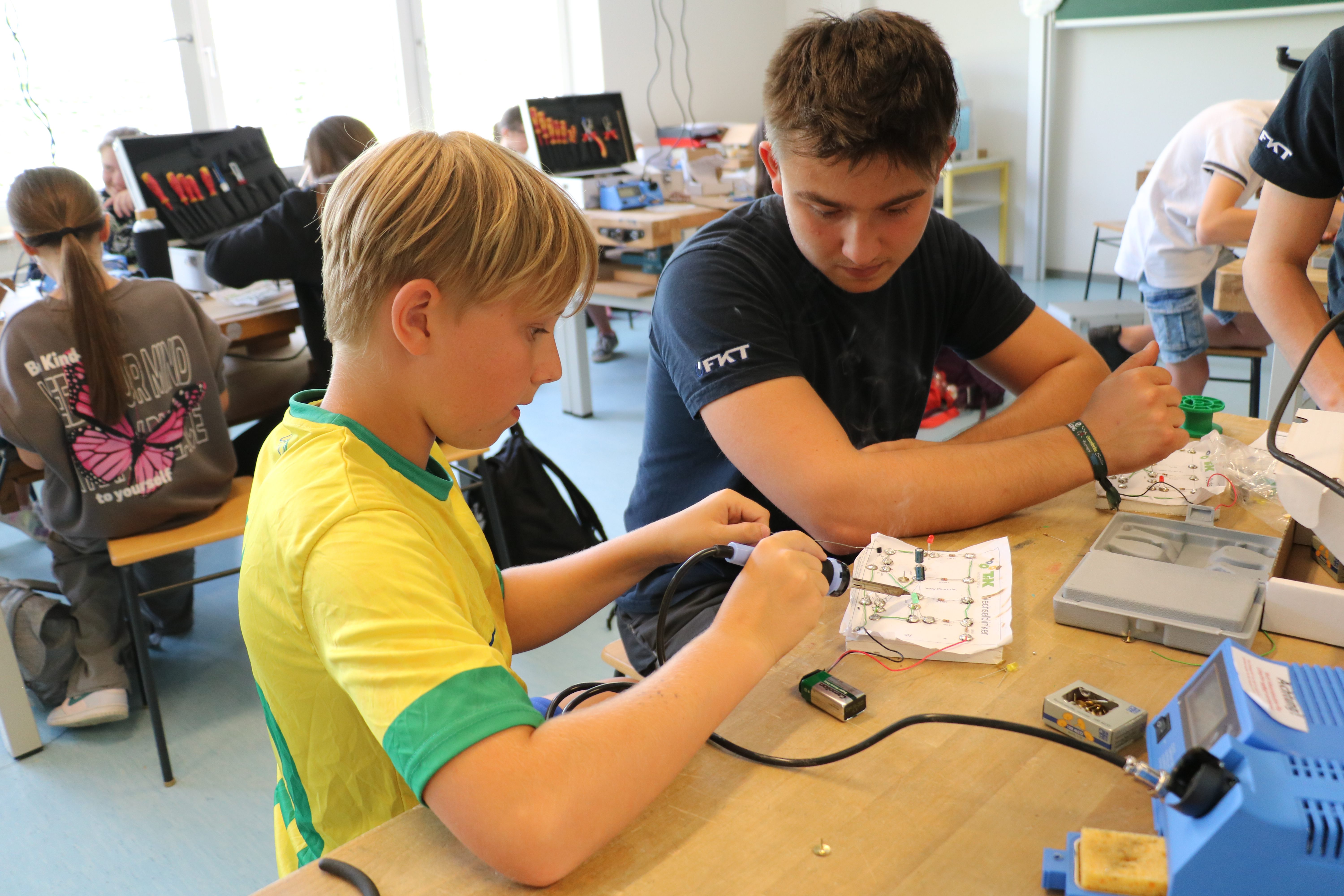 SET - SCHÜLER ENTDECKEN TECHNIK an der Grund- und Mittelschule Pförring