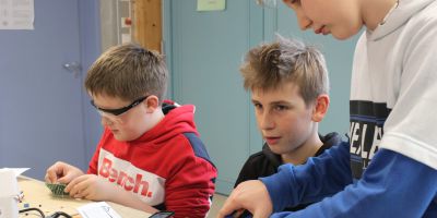 "SET - Schüler entdecken Technik" an der Realschule Ortenburg