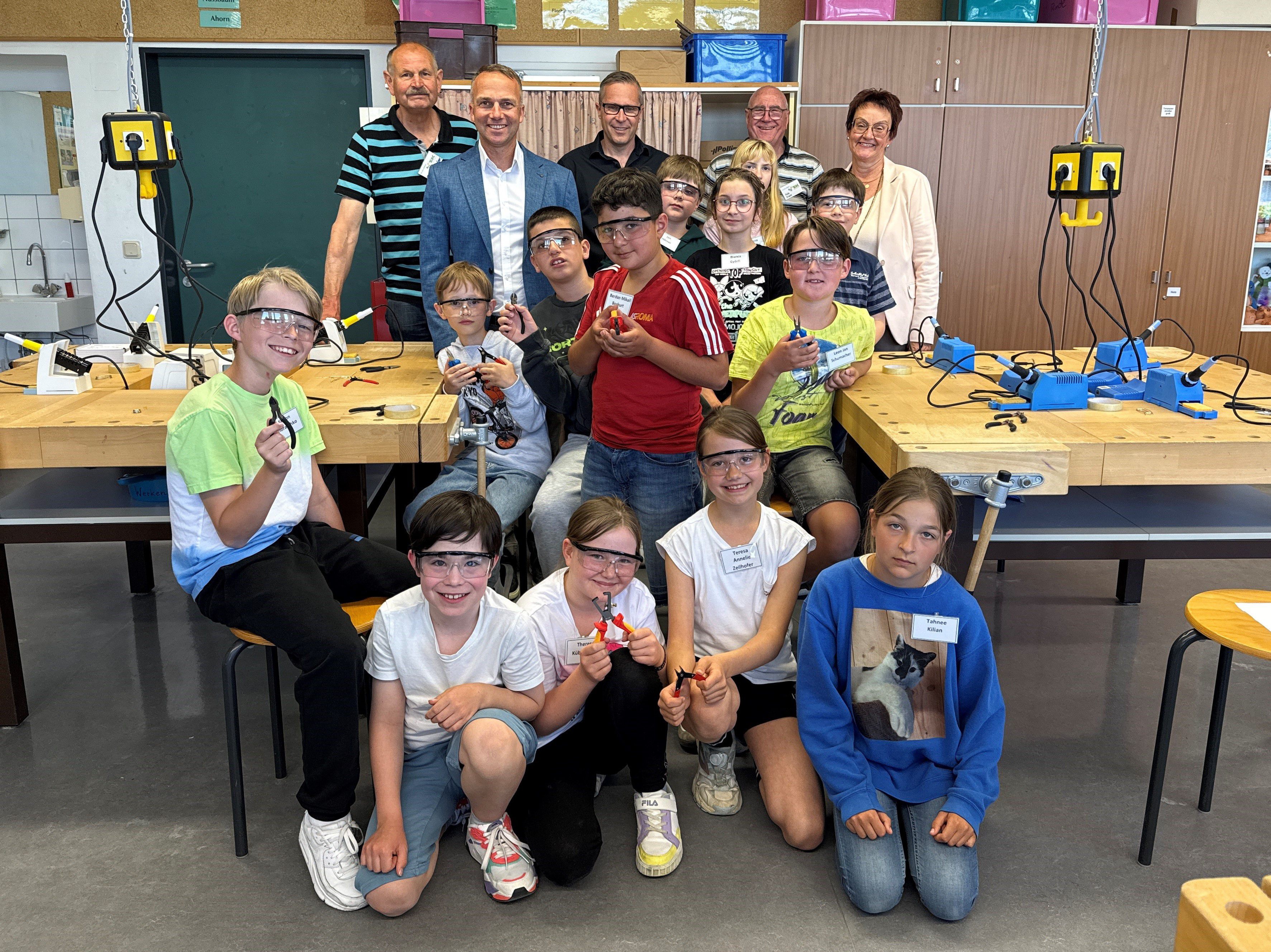 SET – SCHÜLER ENTDECKEN TECHNIK - Grundschule Dingolfing-Altstadt -
