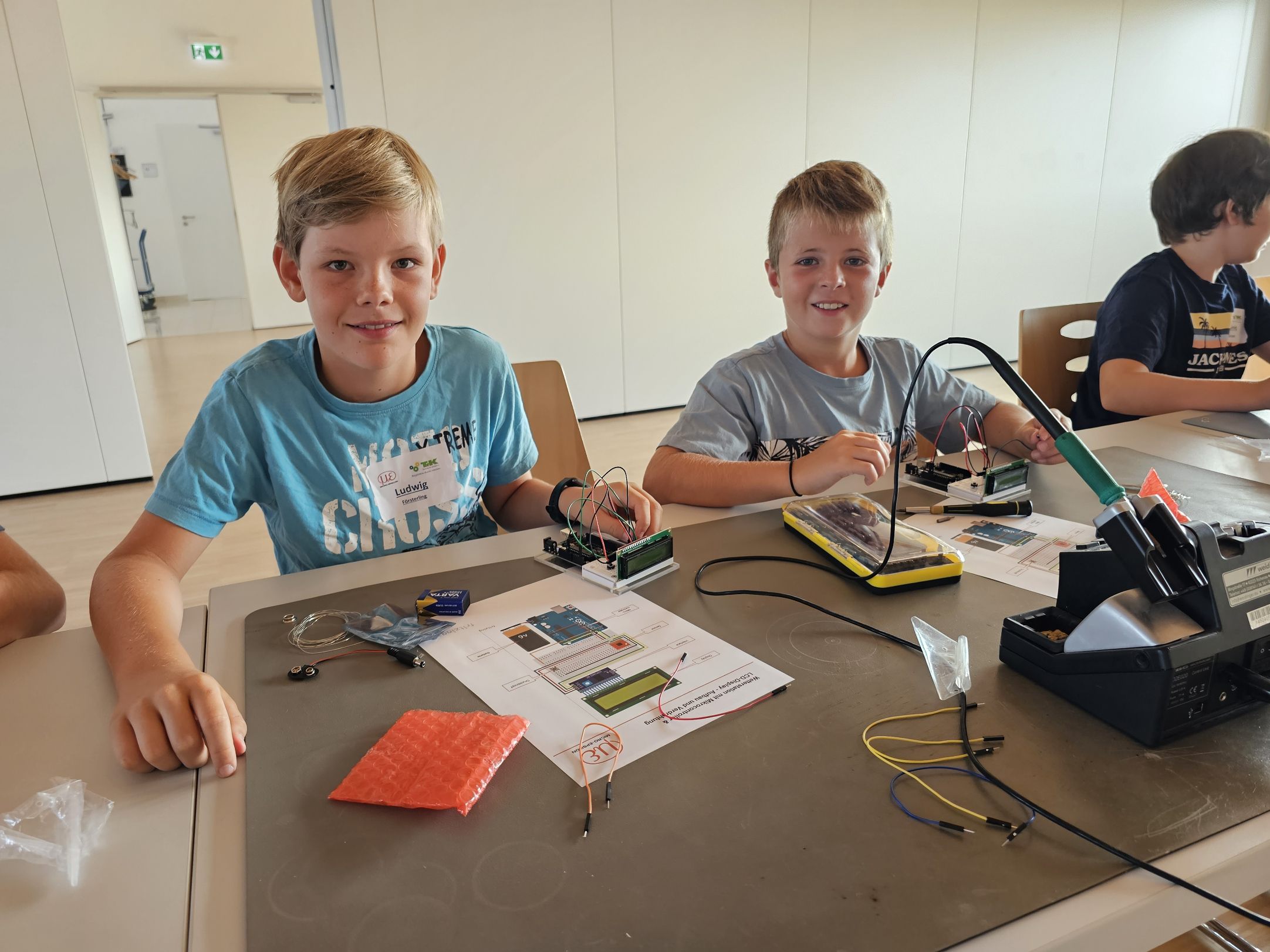 TECHNIKFERIEN „SENSOREN FÜR DEN ALLTAG – WIR BAUEN EINE WETTERSTATION BEI MICRO-EPSILON MESSTECHNIK“