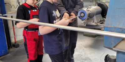 TECHNIKFERIEN "Baue deine eigene Zettelbox bei der Kurt Willig GmbH & Co. KG"