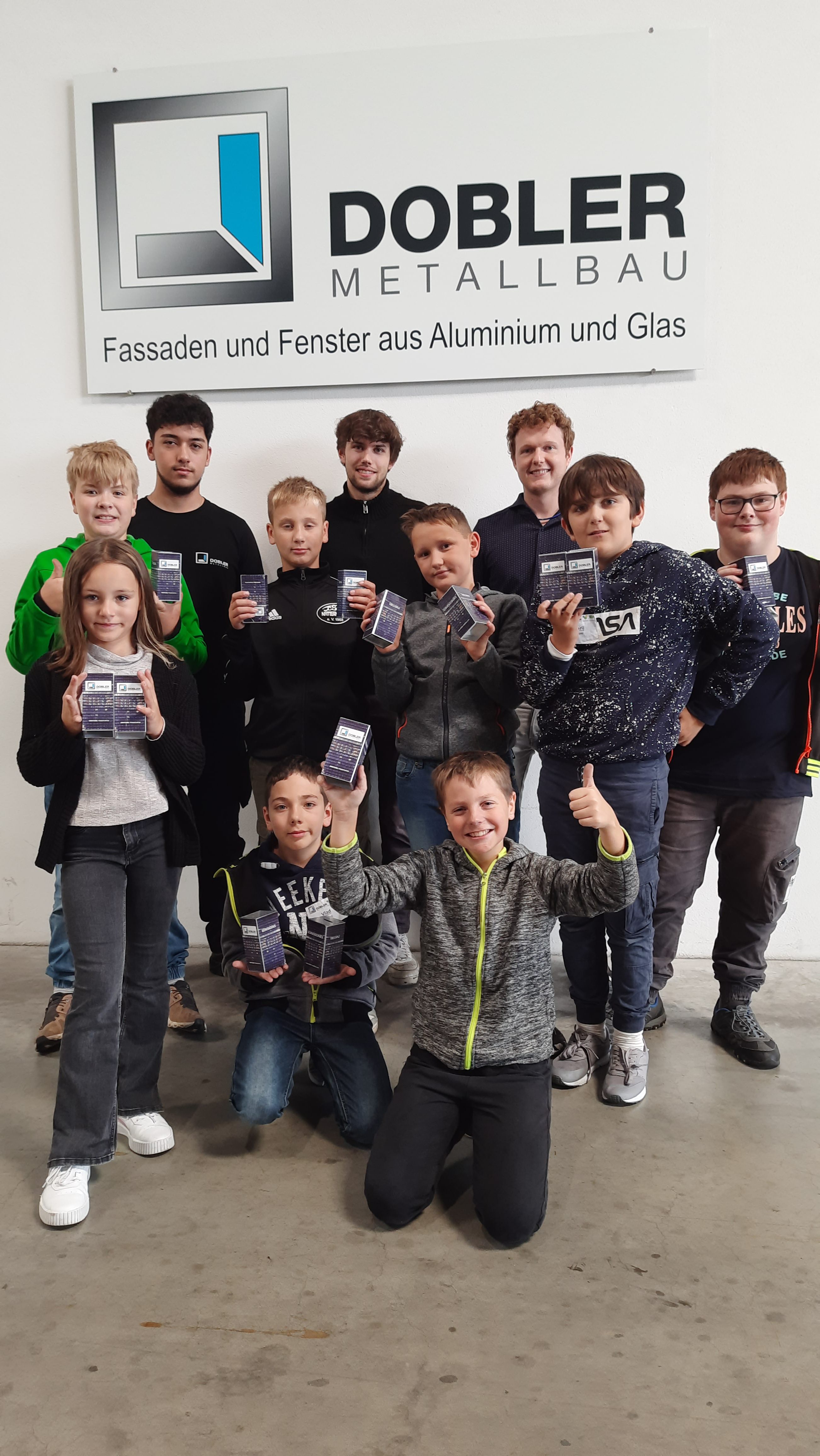 TECHNIKFERIEN "Stiftehalter und Spardose bei der Dobler Metallbau GmbH bauen"