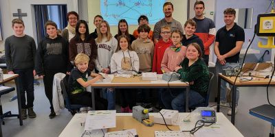 "SET - Schüler entdecken Technik" an der Grund- und Mittelschule Mengkofen
