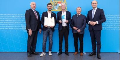 TECHNIKHAUS "Auszeichnung Heimatverbundenes Unternehmen für die Penzkofer Bau GmbH"
