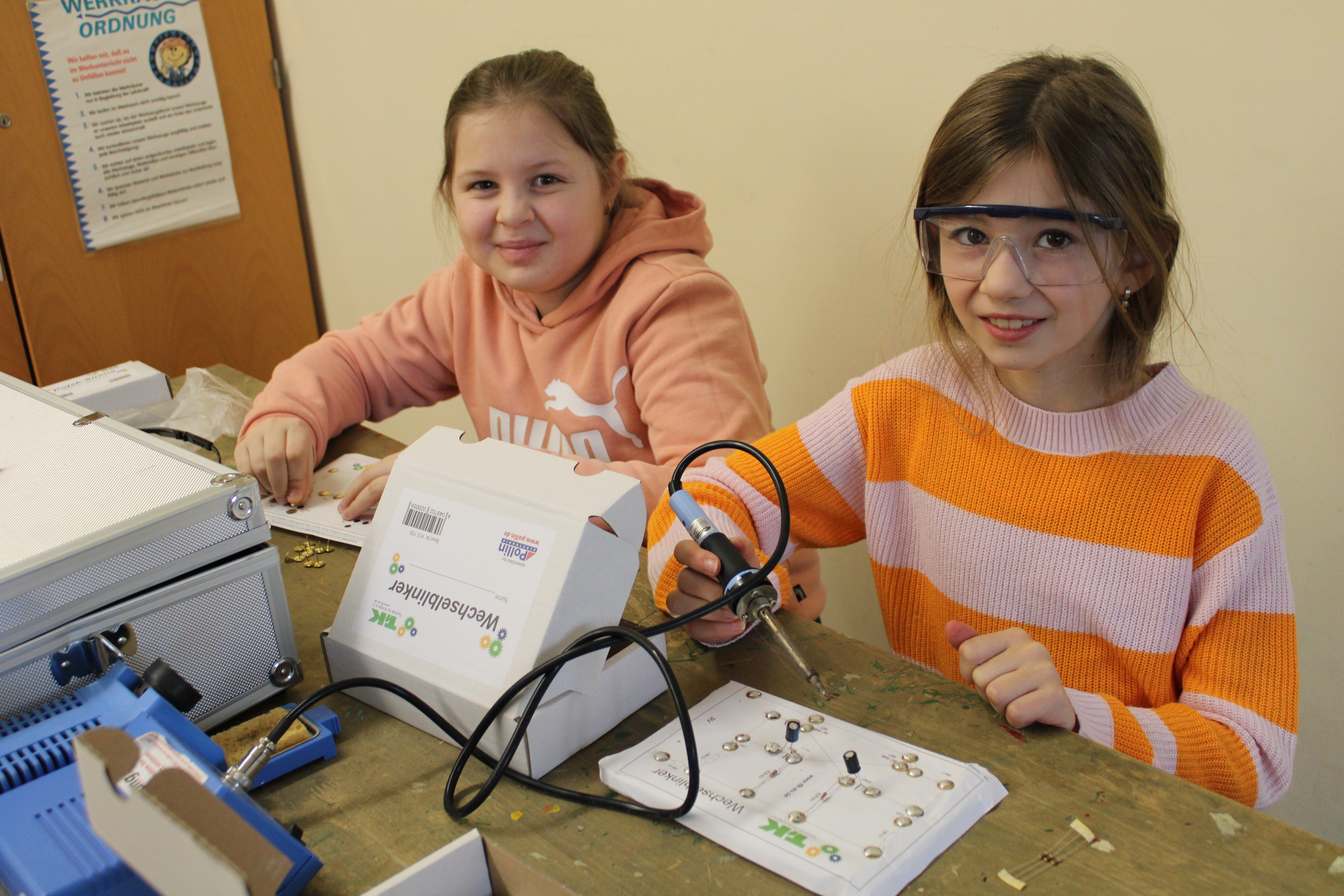 SET - SCHÜLER ENTDECKEN TECHNIK an der Grundschule Moos