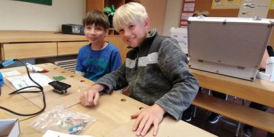 "SET - Schüler entdecken Technik" an der Grundschule Mietraching