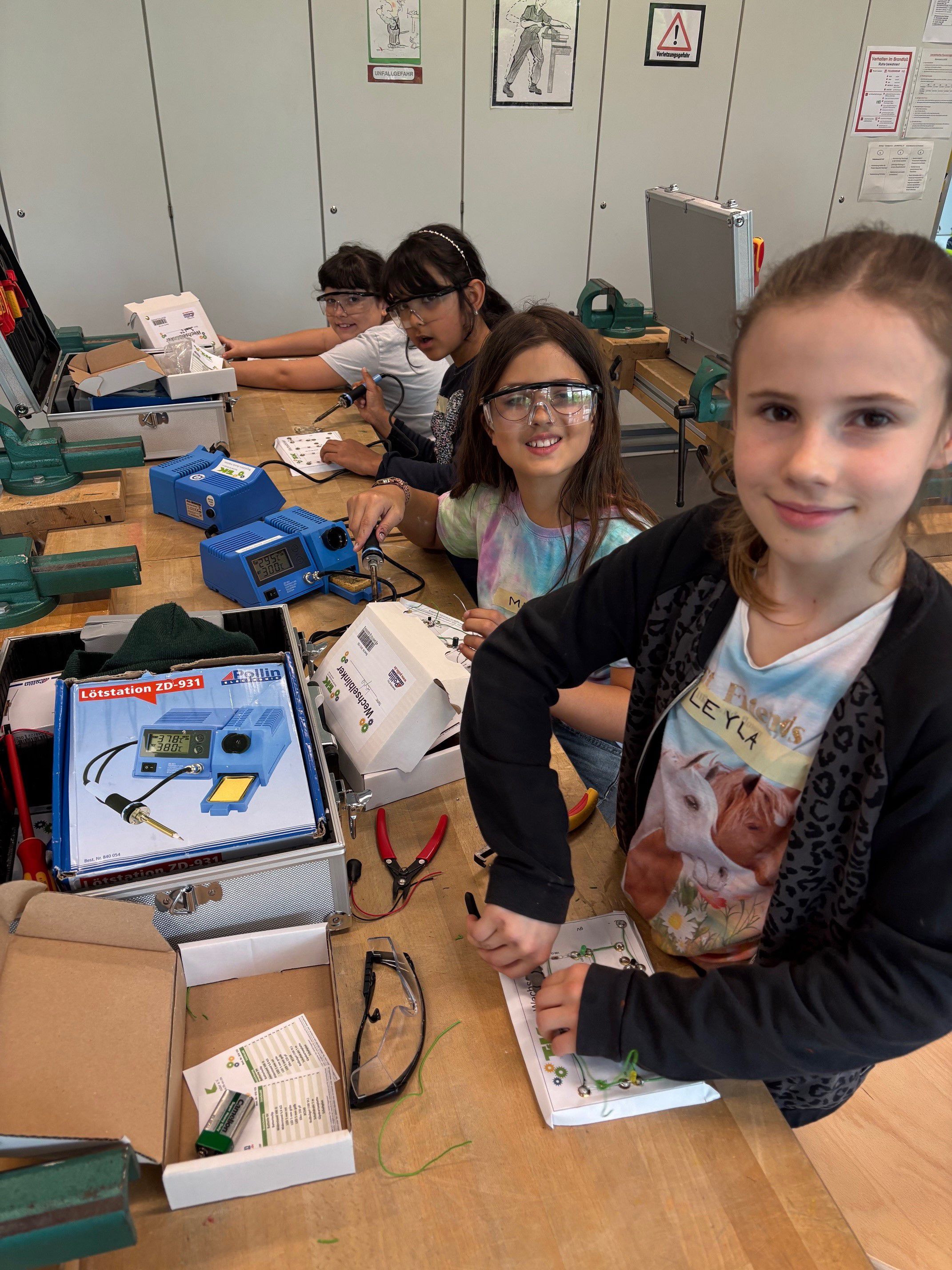 SET – Schüler entdecken Technik - Grundschule Prüfening