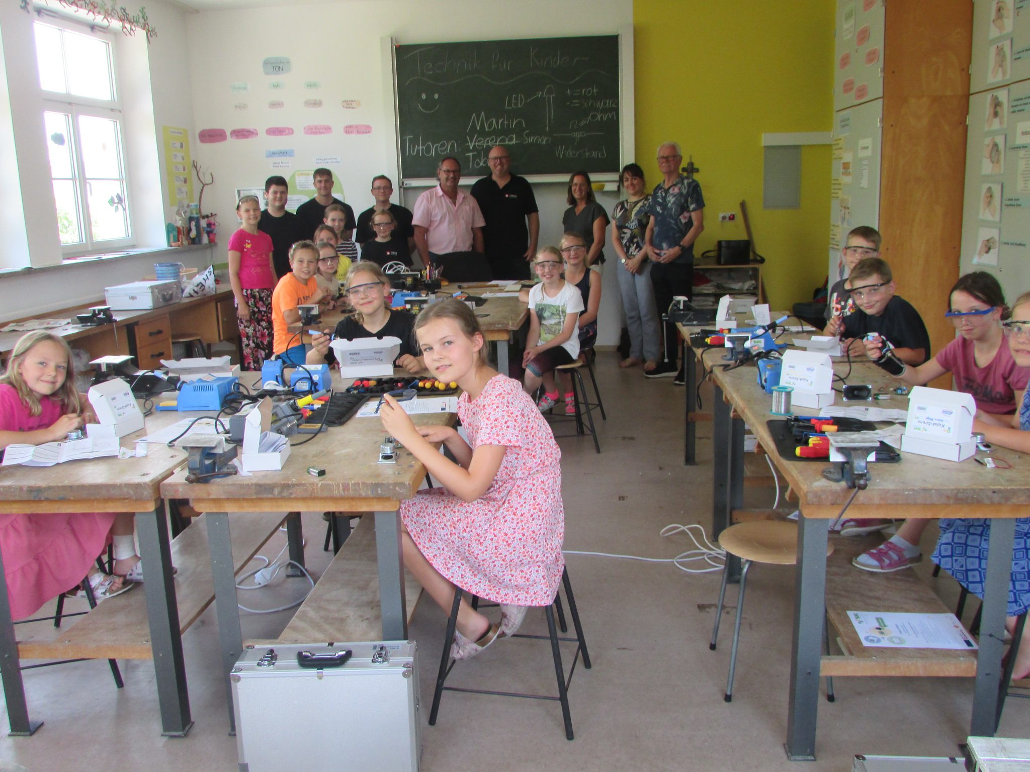 SET – SCHÜLER ENTDECKEN TECHNIK  an der Grundschule Patersdorf