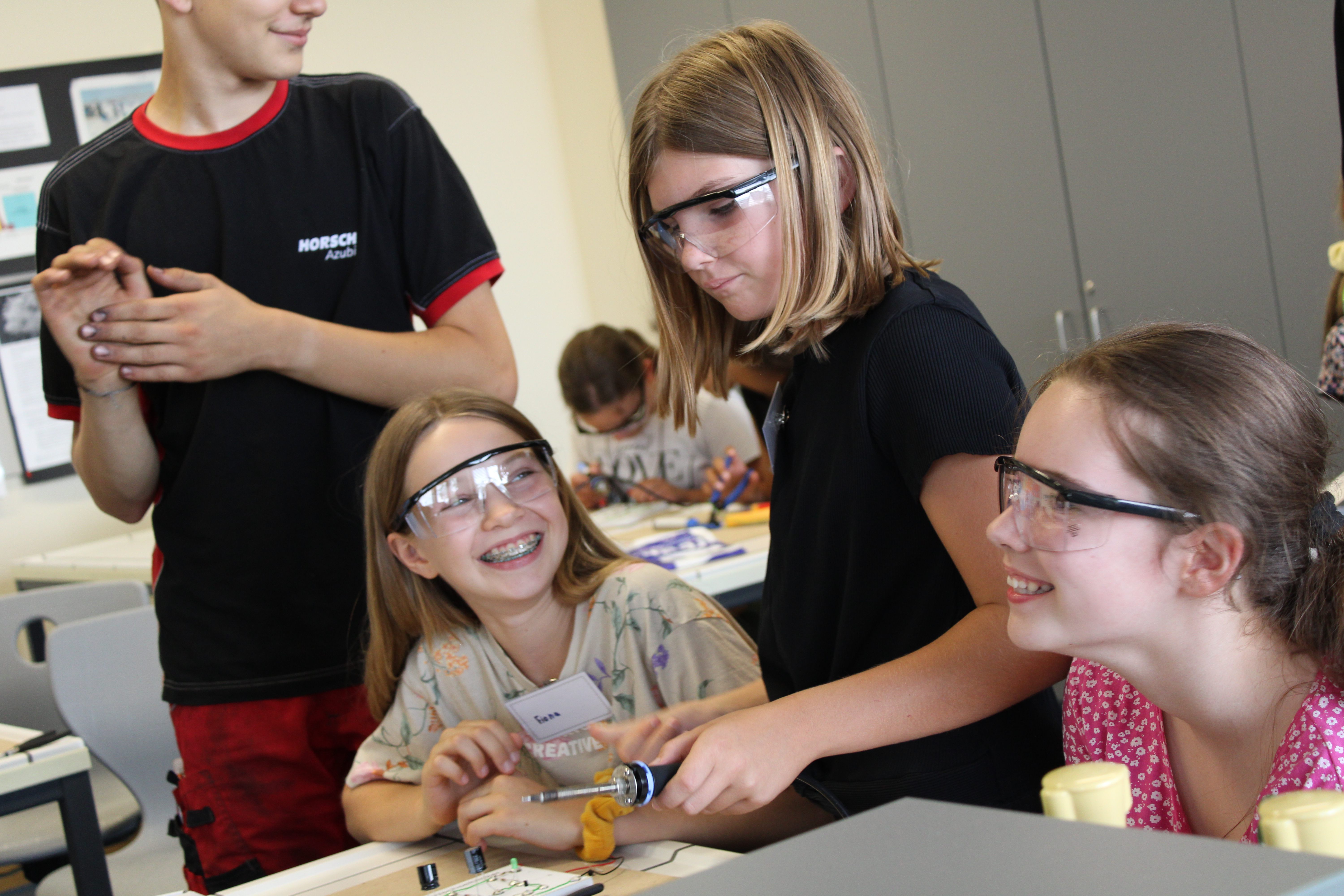 SET - SCHÜLER ENTDECKEN TECHNIK an der Realschule St. Josef in Schwandorf