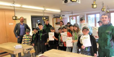 SET - SCHÜLER ENTDECKEN TECHNIK an der Grund- und Mittelschule Wackersdorf