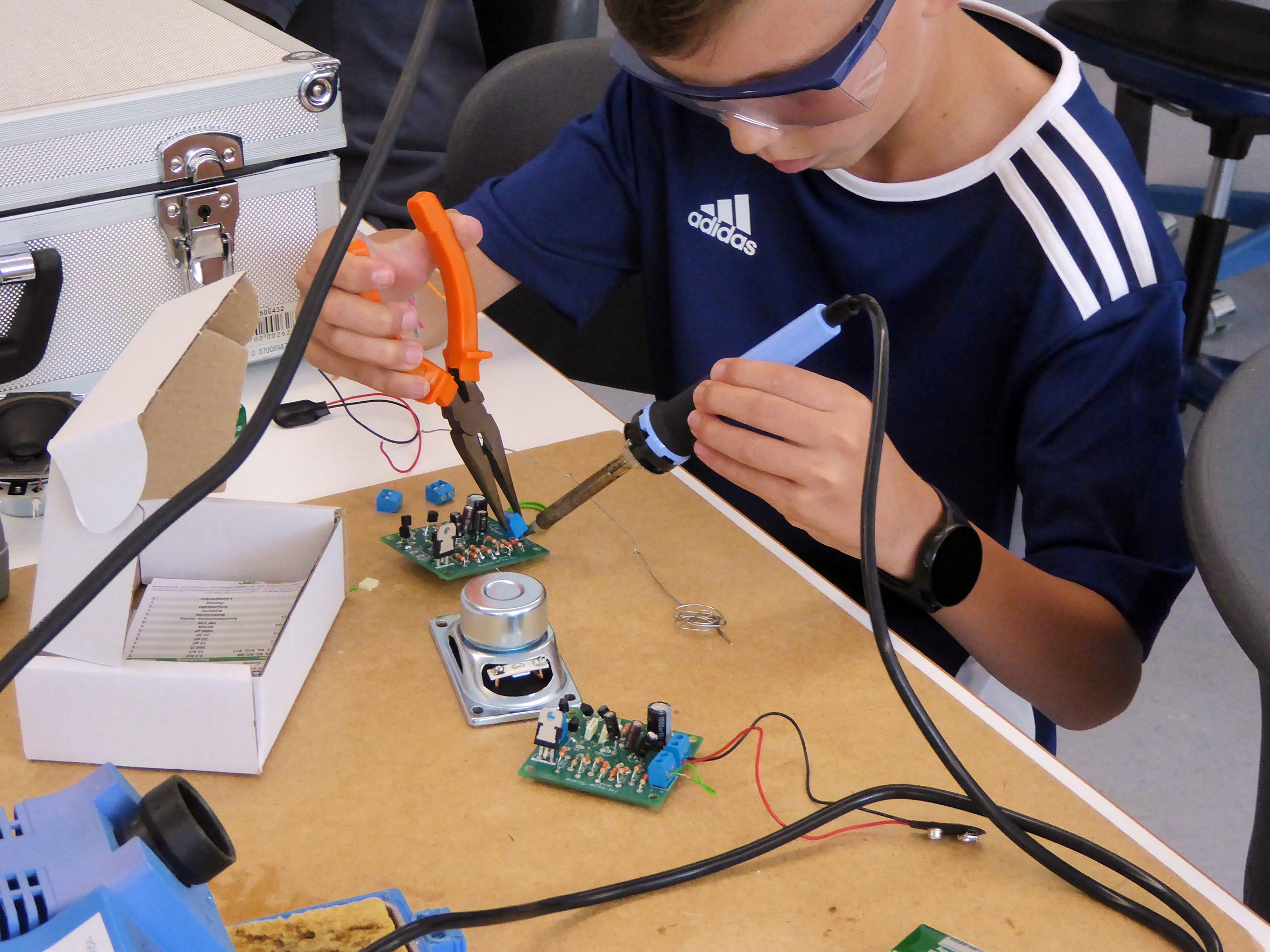 SET - SCHÜLER ENTDECKEN TECHNIK an der Grundschule Mengkofen