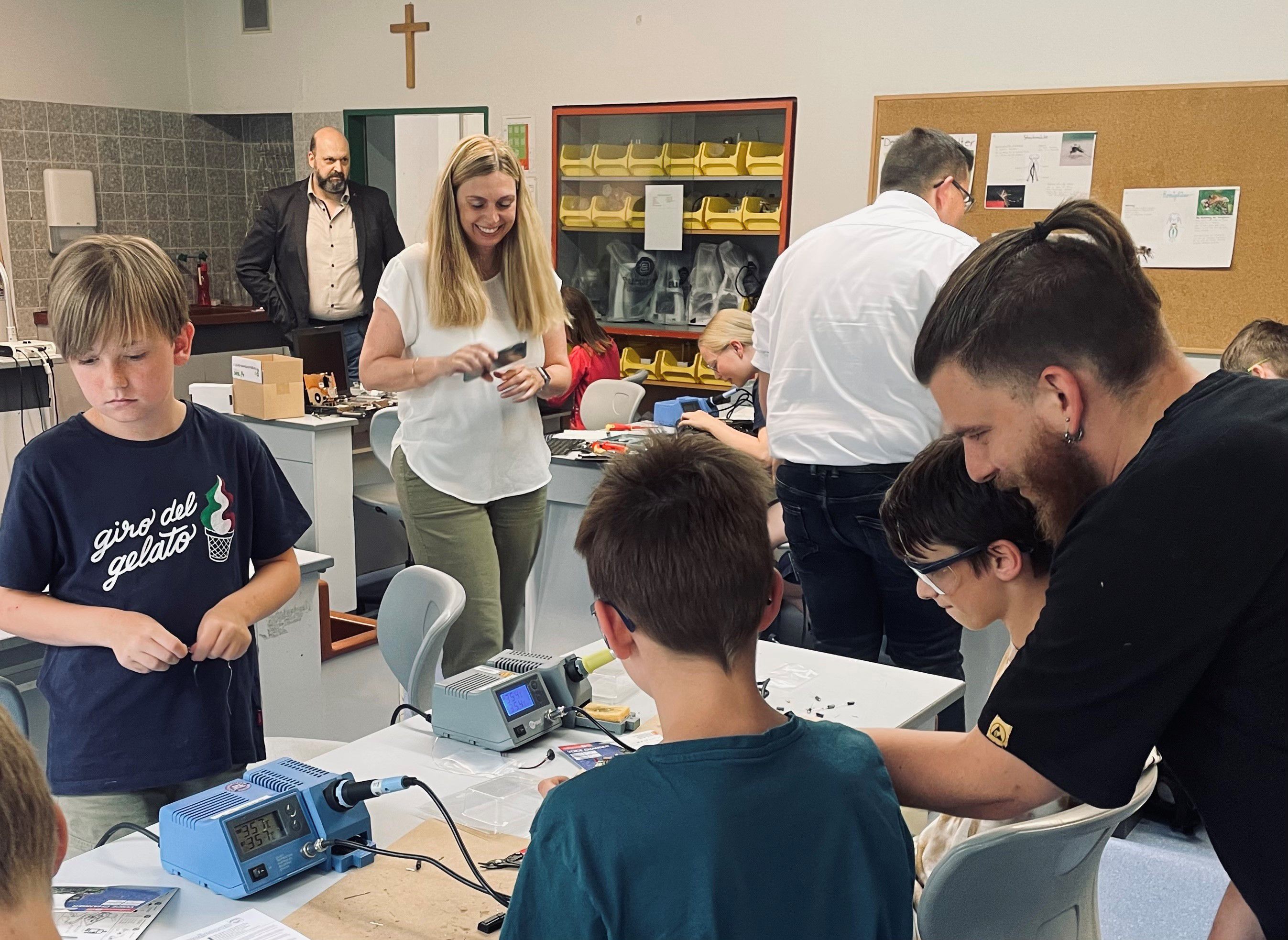 SET - SCHÜLER ENTDECKEN TECHNIK am Comenius Gymnasium
