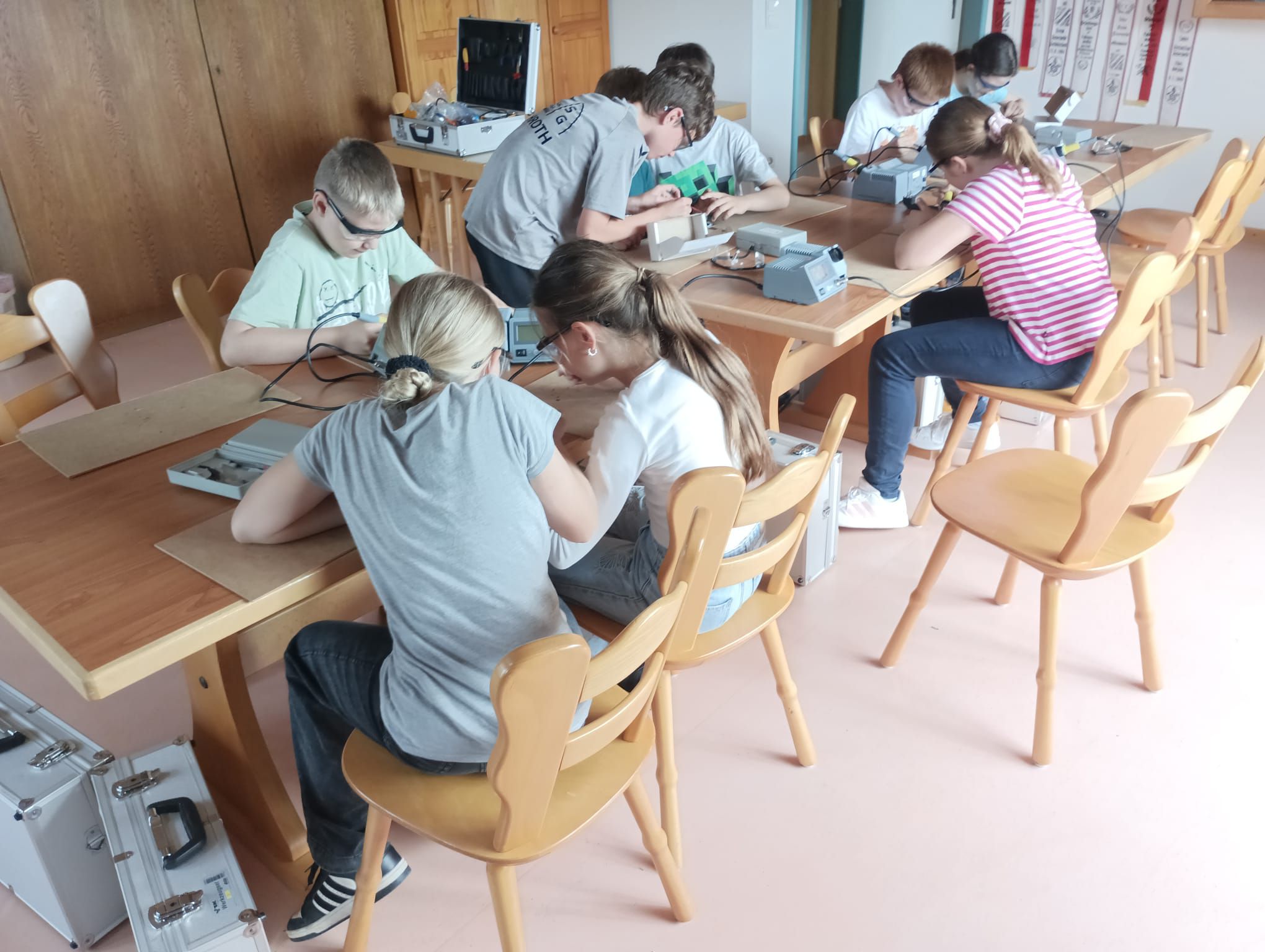 SET – Schüler entdecken Technik an der Grund- und Mittelschule Kirchroth
