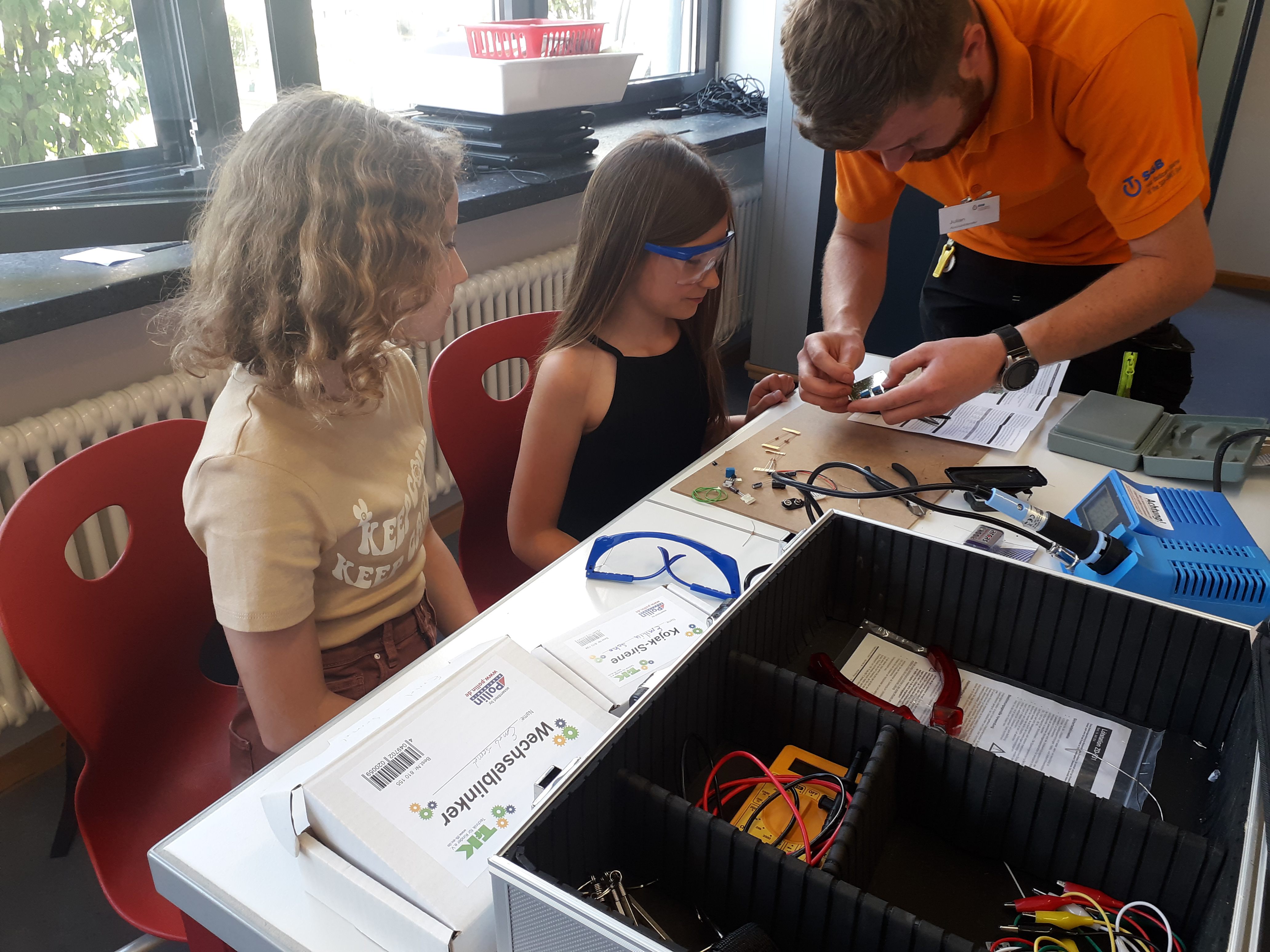SET - SCHÜLER ENTDECKEN TECHNIK an der Mittelschule Alteglofsheim