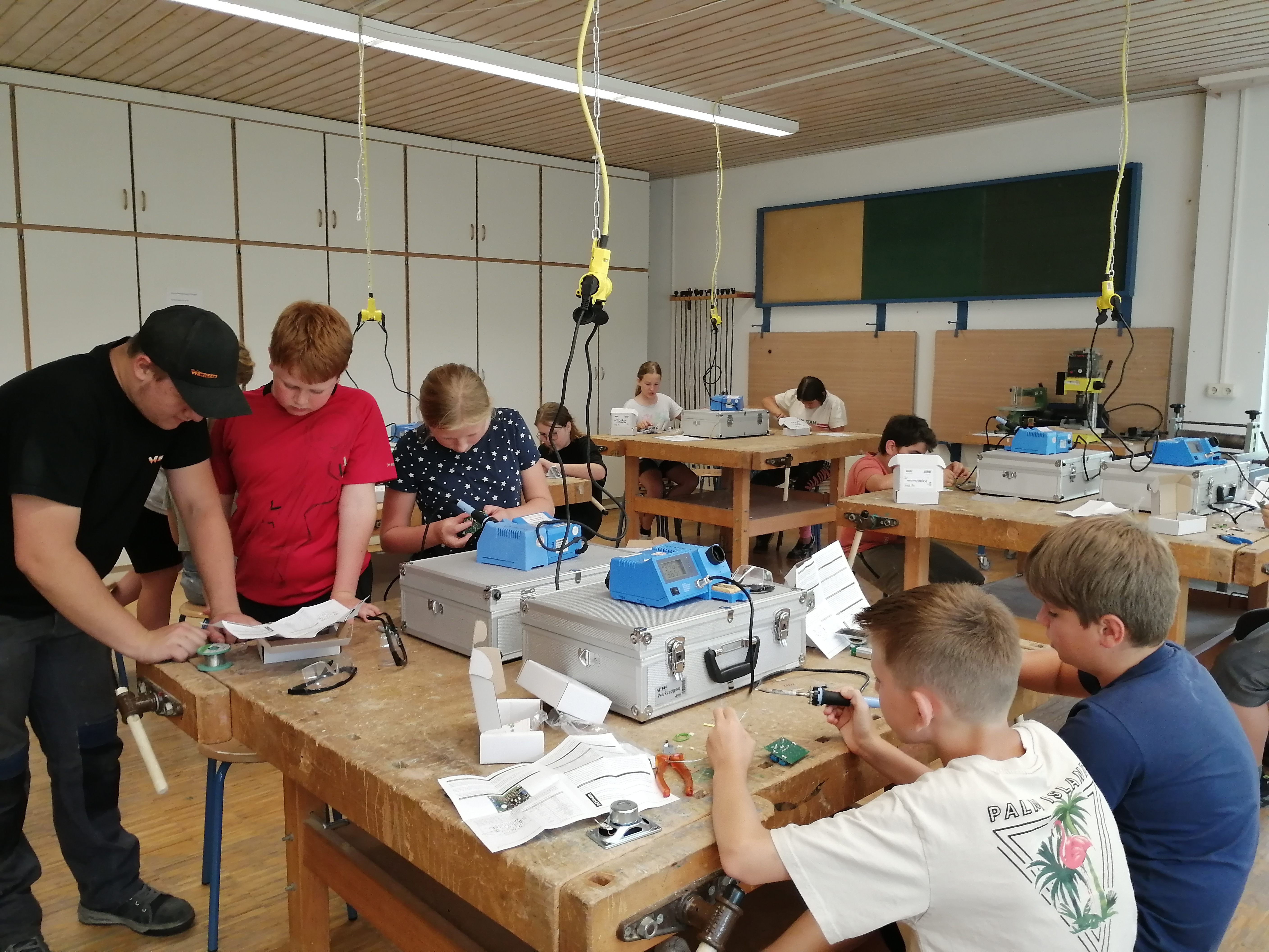 SET - SCHÜLER ENTDECKEN TECHNIK an der Grund- und Mittelschule Hunderdorf