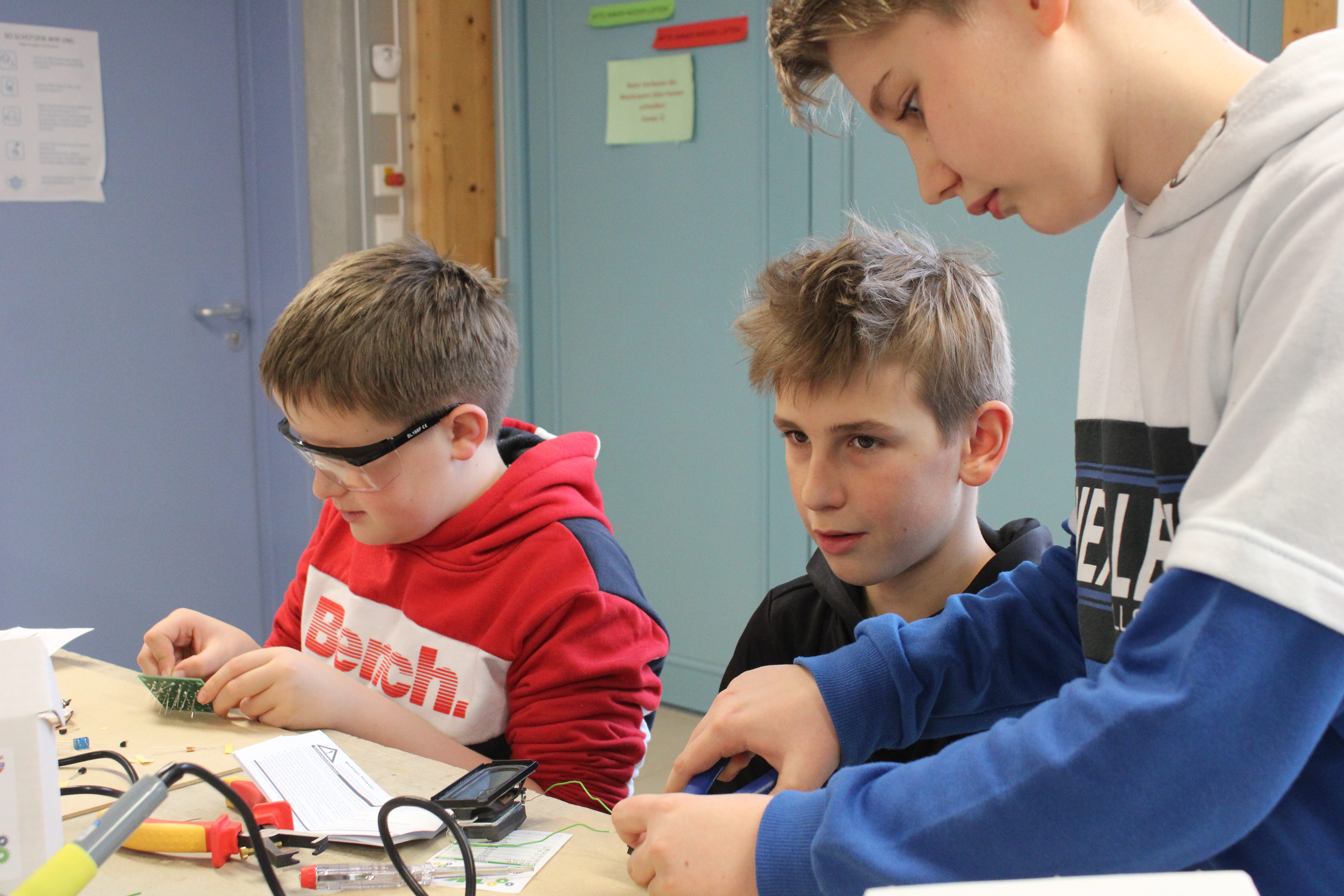 "SET - Schüler entdecken Technik" an der Realschule Ortenburg